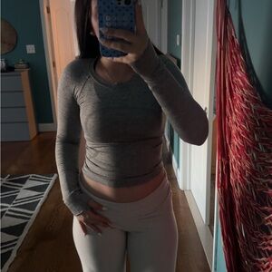 Lululemon Athletica Gray Long Sleeve Top